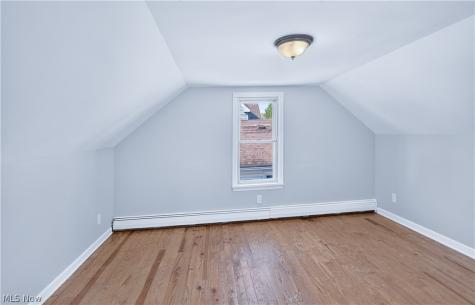 12504 Carrington Avenue Cleveland OH 44135