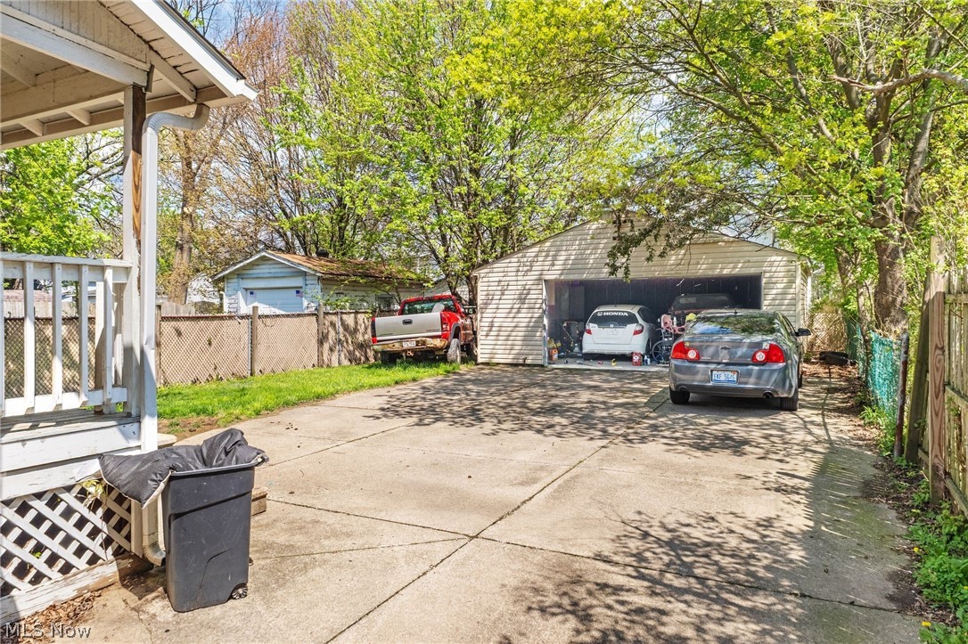 1037 Dietz Avenue Akron OH 44301