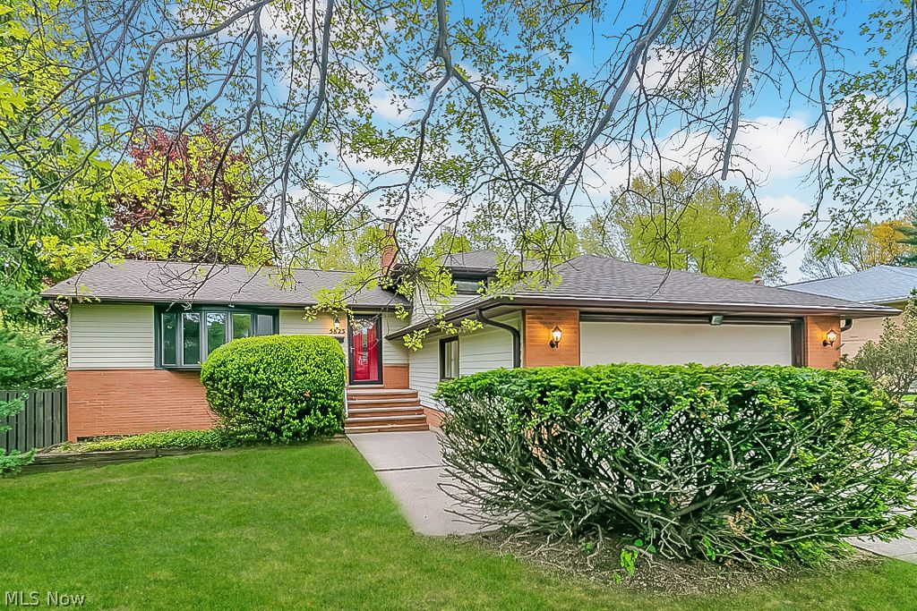 5823 Ridgebury Boulevard Cleveland OH 44124
