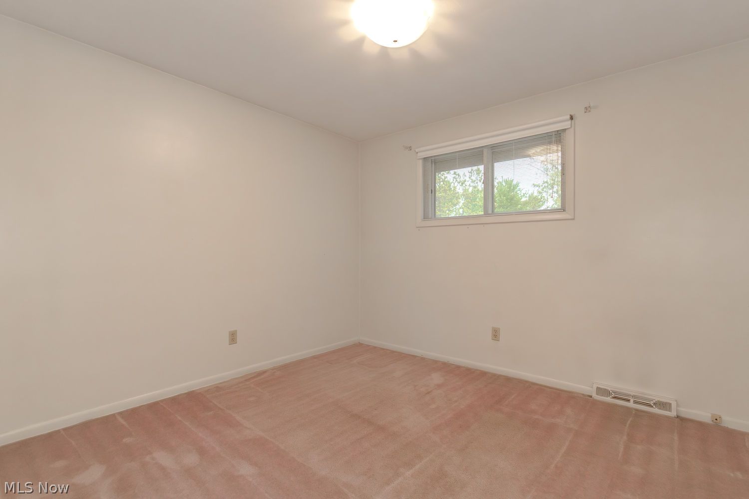 5823 Ridgebury Boulevard Cleveland OH 44124