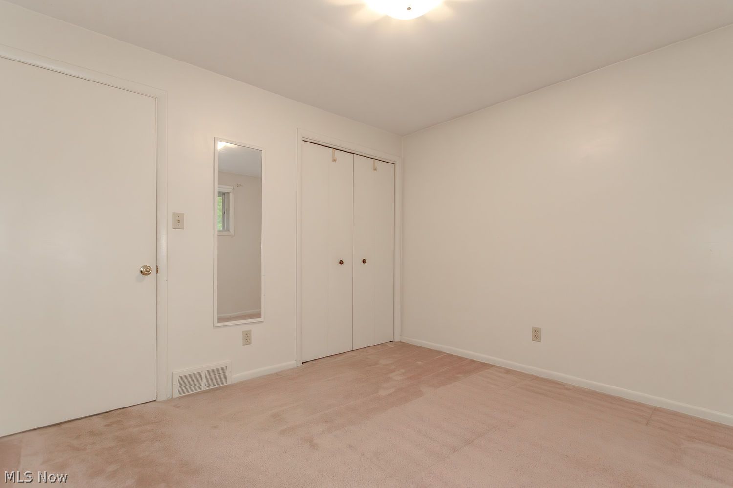 5823 Ridgebury Boulevard Cleveland OH 44124