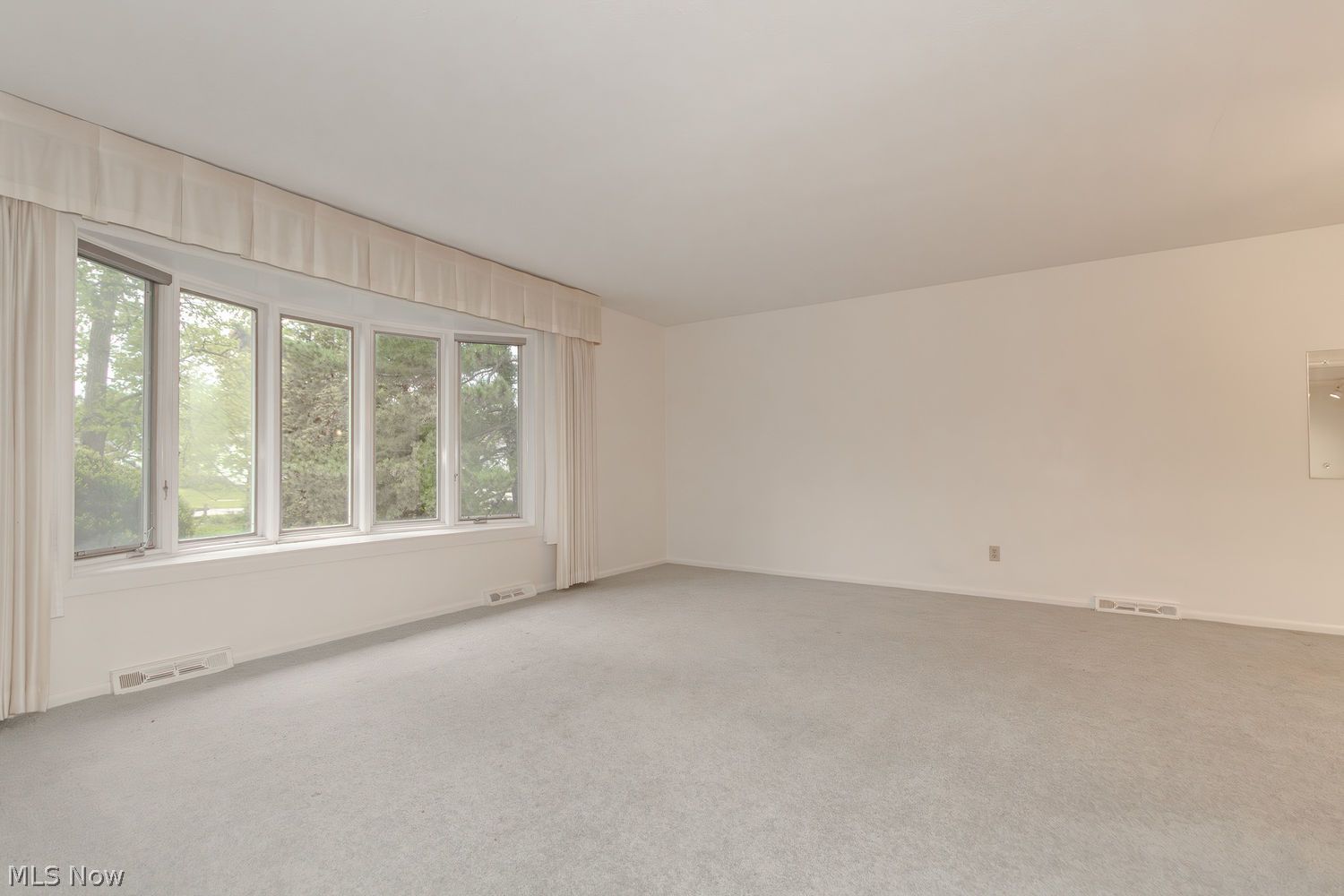 5823 Ridgebury Boulevard Cleveland OH 44124