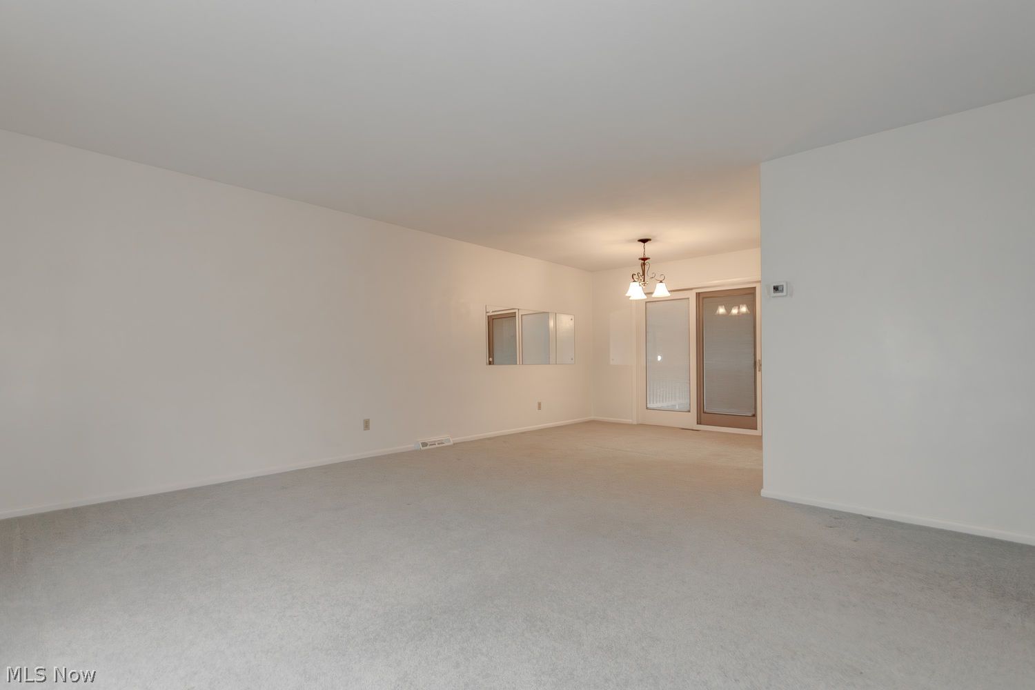 5823 Ridgebury Boulevard Cleveland OH 44124