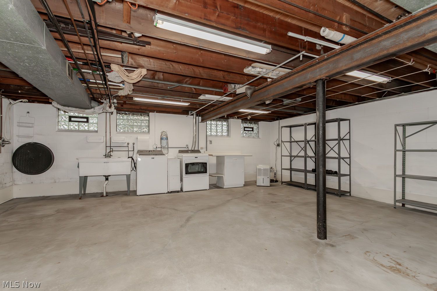 5823 Ridgebury Boulevard Cleveland OH 44124