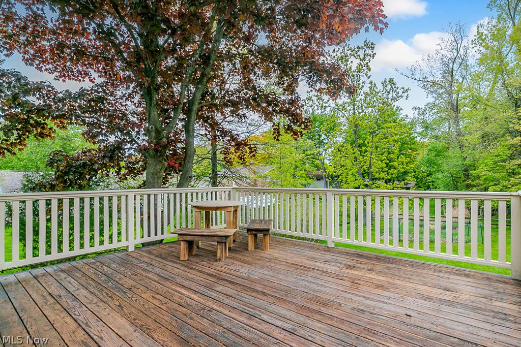 5823 Ridgebury Boulevard Cleveland OH 44124