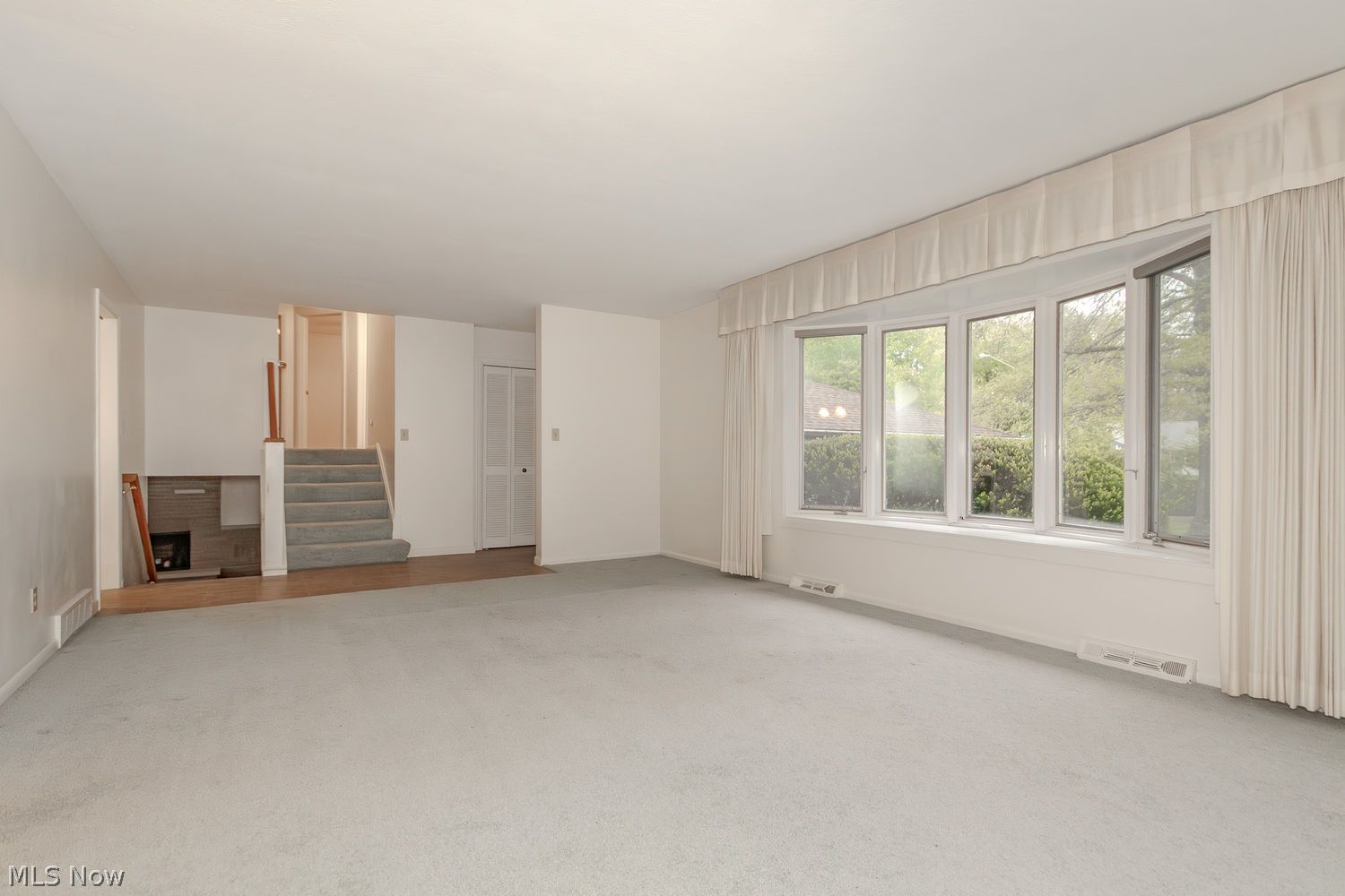 5823 Ridgebury Boulevard Cleveland OH 44124