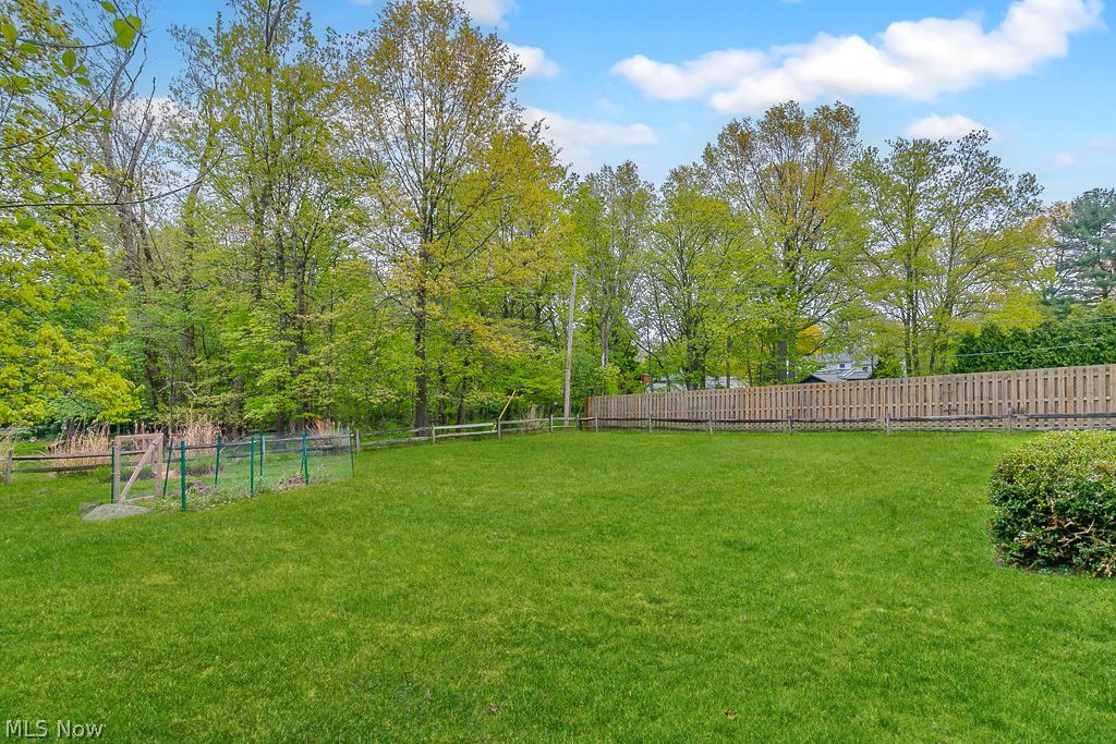 5823 Ridgebury Boulevard Cleveland OH 44124