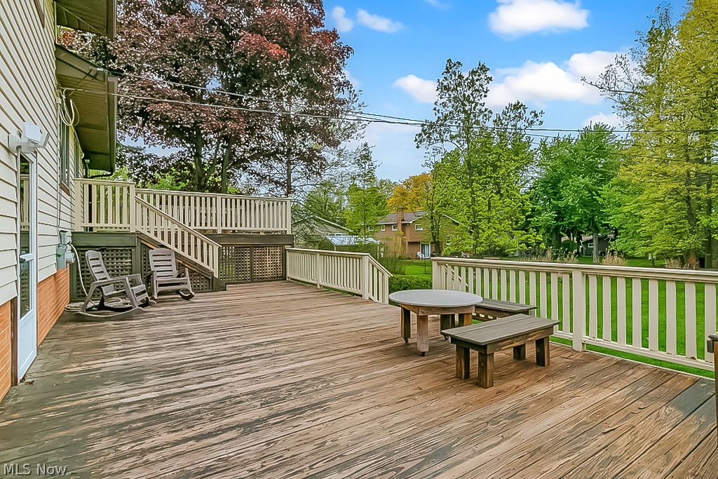 5823 Ridgebury Boulevard Cleveland OH 44124