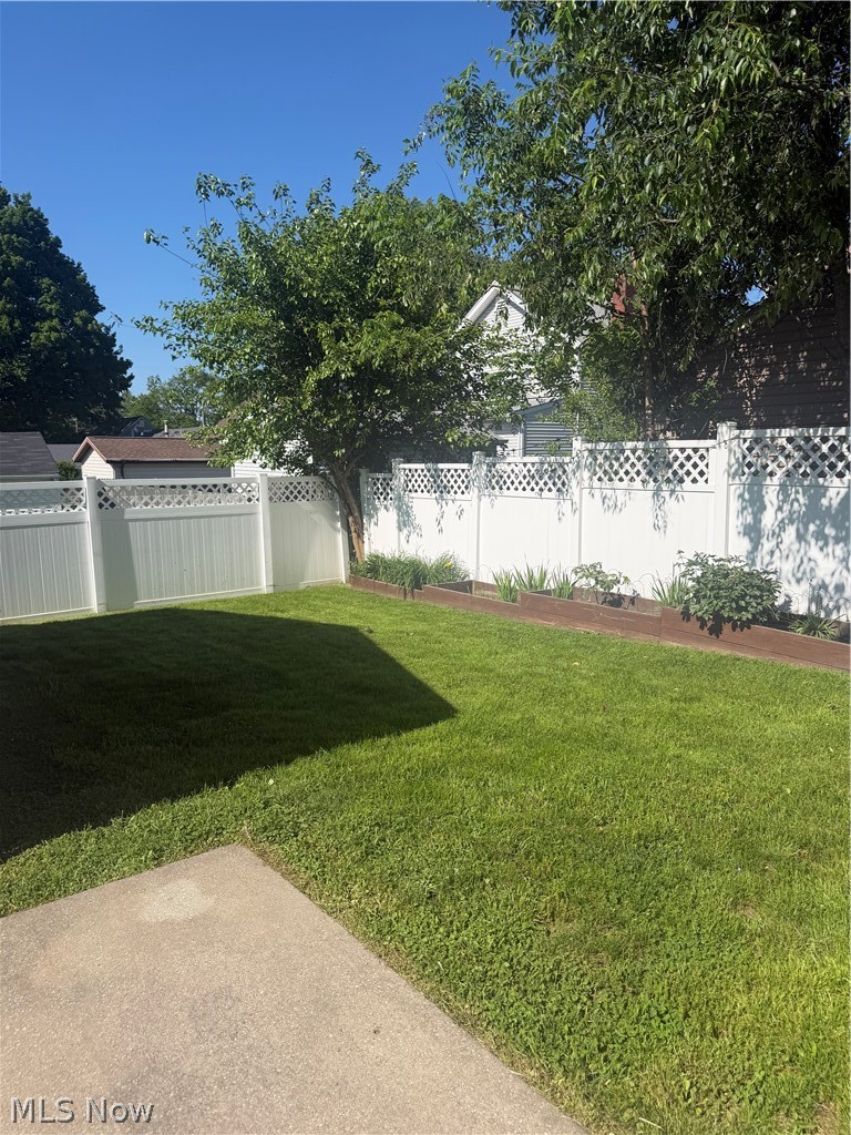 2213 10th Street Cuyahoga Falls OH 44221