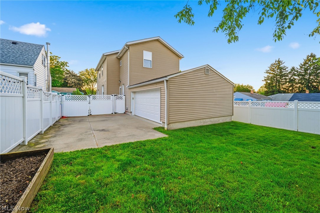 2213 10th Street Cuyahoga Falls OH 44221