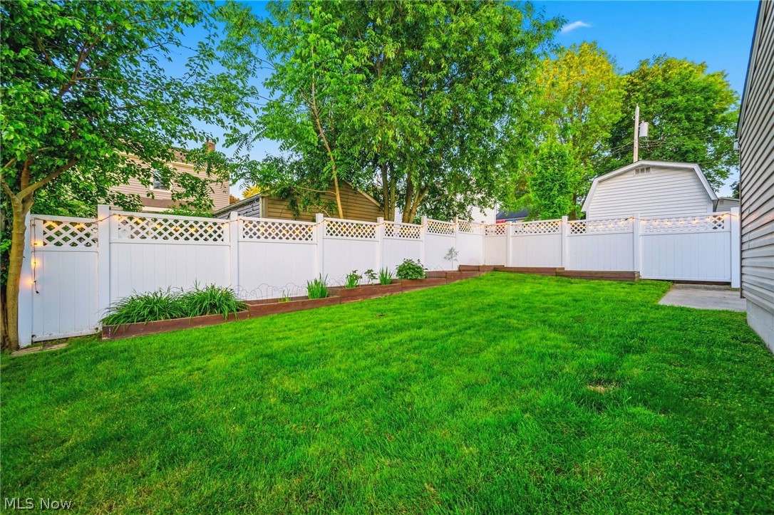 2213 10th Street Cuyahoga Falls OH 44221