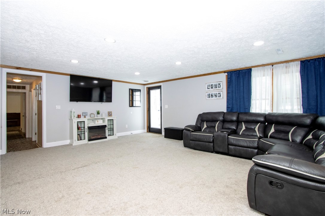 1320 Lake Drive Ashland OH 44805