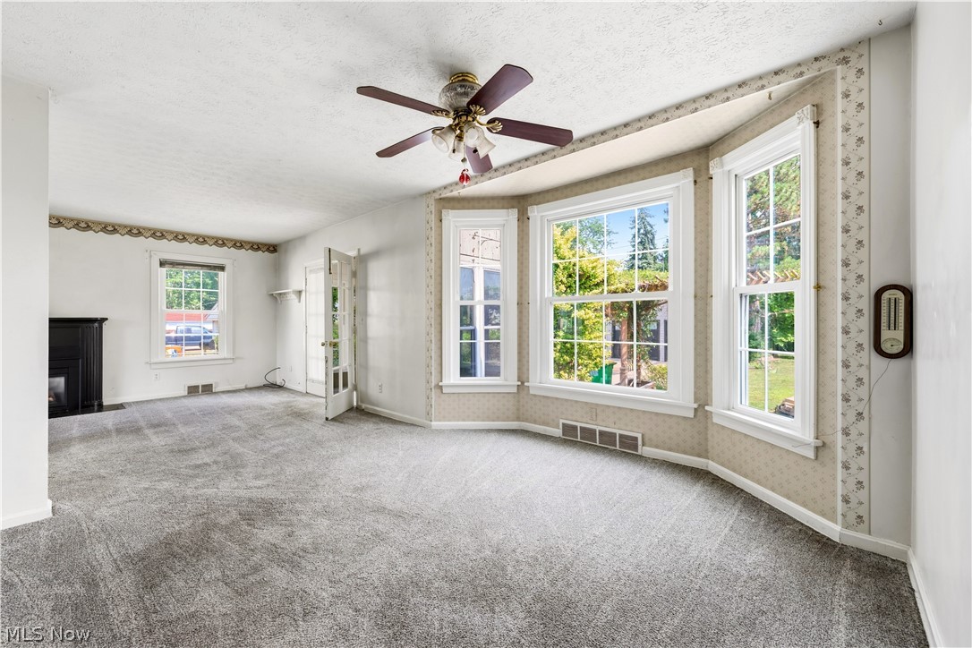 28707 Gilchrist Drive Willowick OH 44095