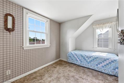 28707 Gilchrist Drive Willowick OH 44095