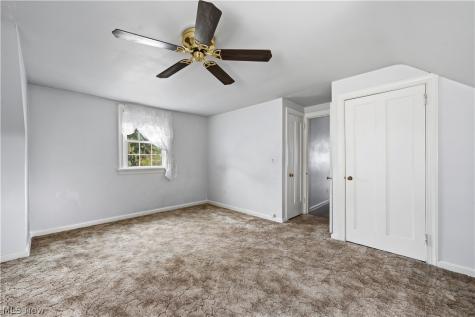 28707 Gilchrist Drive Willowick OH 44095