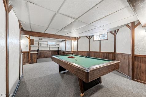 28707 Gilchrist Drive Willowick OH 44095