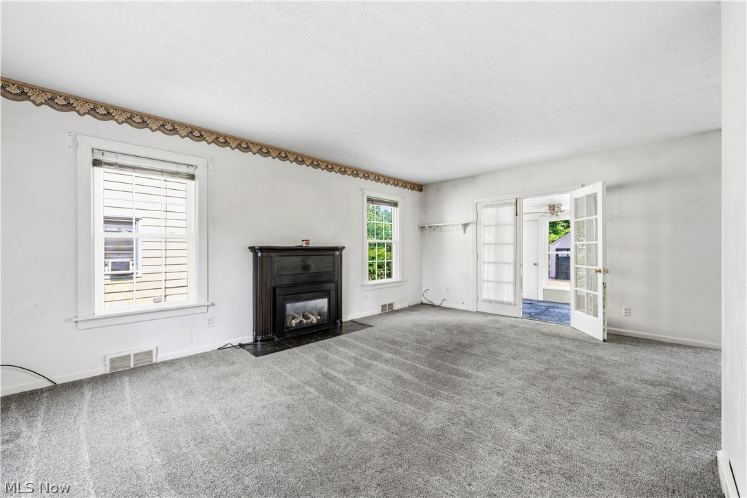 28707 Gilchrist Drive Willowick OH 44095
