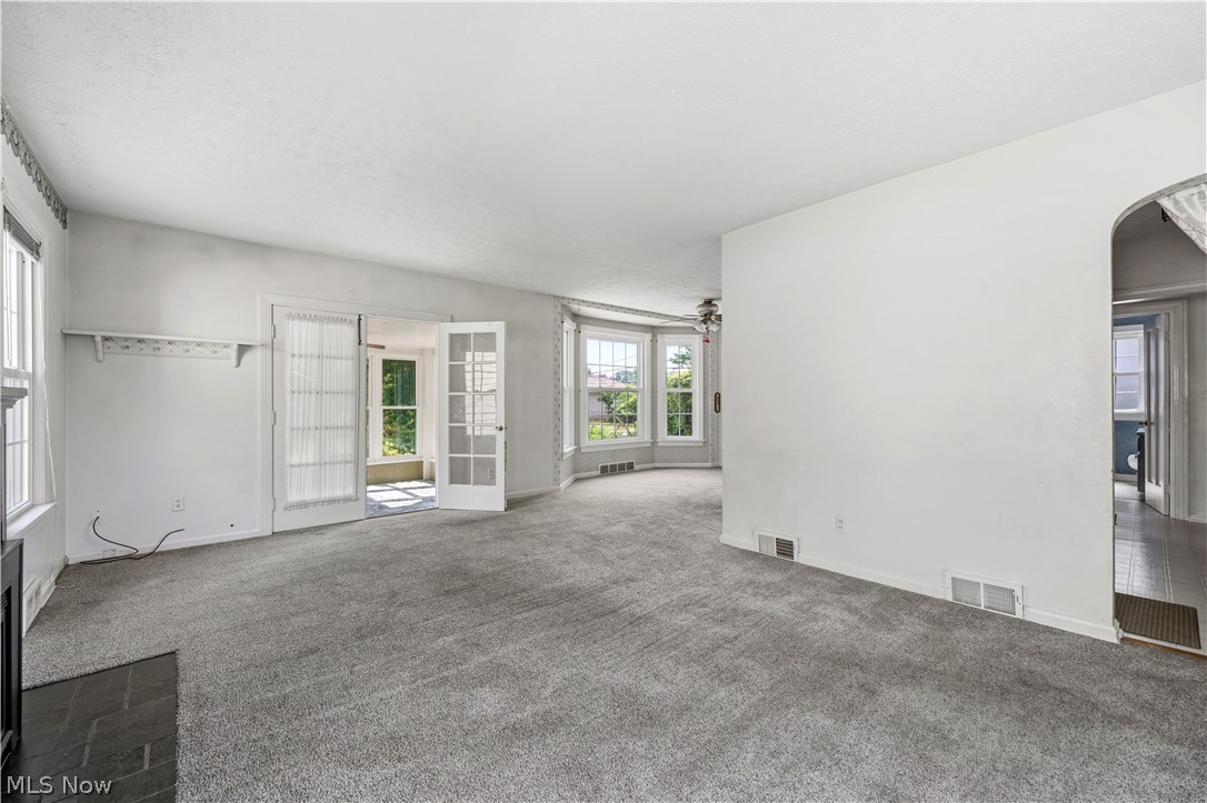 28707 Gilchrist Drive Willowick OH 44095