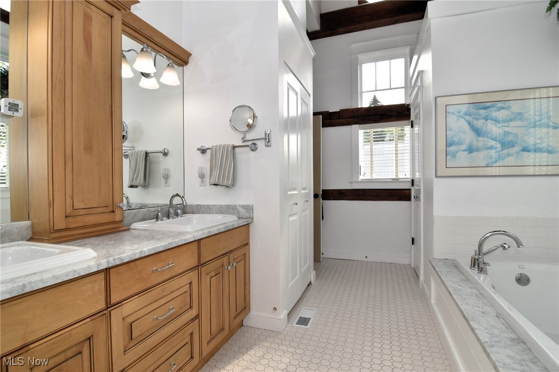 18660 Ravenna Road Chagrin Falls OH 44023