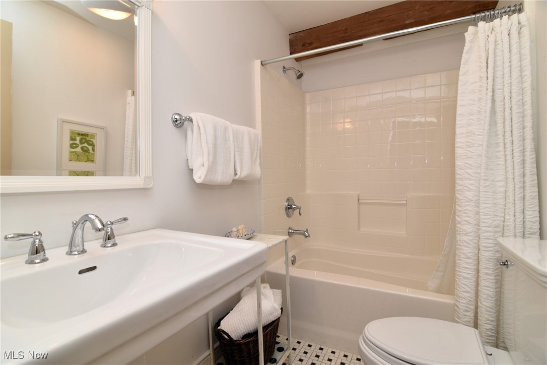 18660 Ravenna Road Chagrin Falls OH 44023