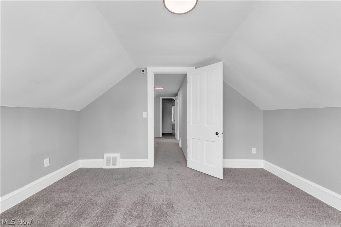 13722 Saybrook Avenue Garfield Heights OH 44105