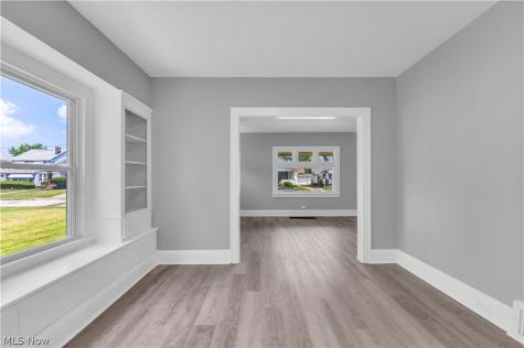 13722 Saybrook Avenue Garfield Heights OH 44105