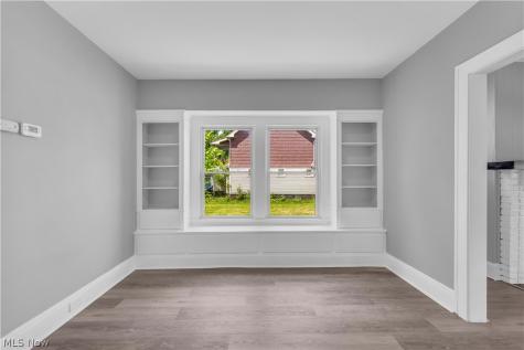 13722 Saybrook Avenue Garfield Heights OH 44105