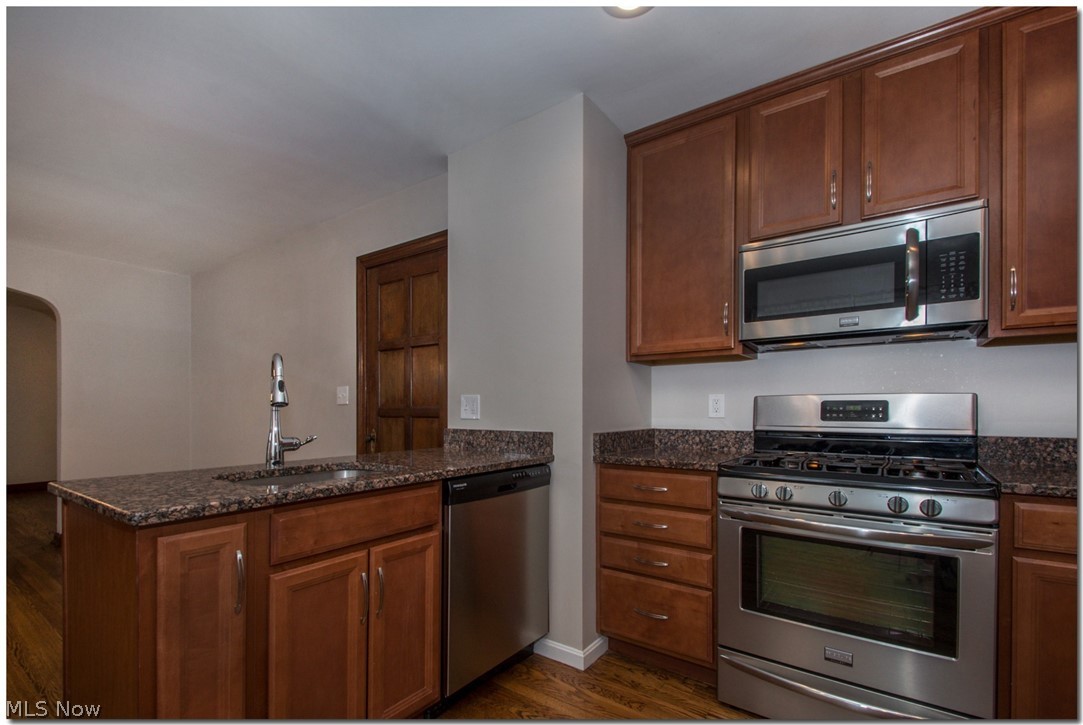 2472 E 126th Street Cleveland OH 44120