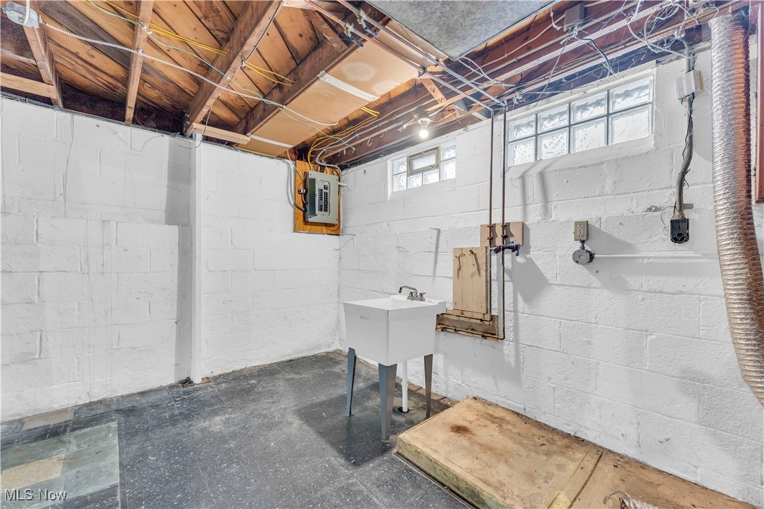 20990 Morris Avenue Euclid OH 44123