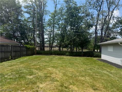 7326 Dell Haven Drive Parma OH 44130