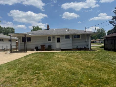 7326 Dell Haven Drive Parma OH 44130