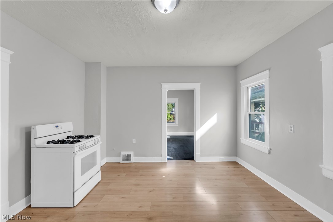 13105 Carrington Avenue Cleveland OH 44135