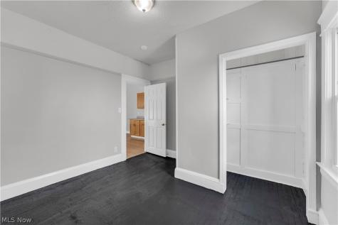 13105 Carrington Avenue Cleveland OH 44135