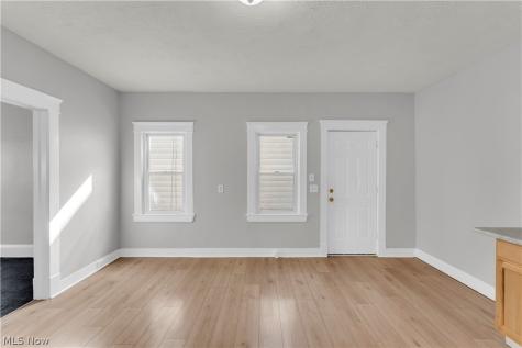 13105 Carrington Avenue Cleveland OH 44135