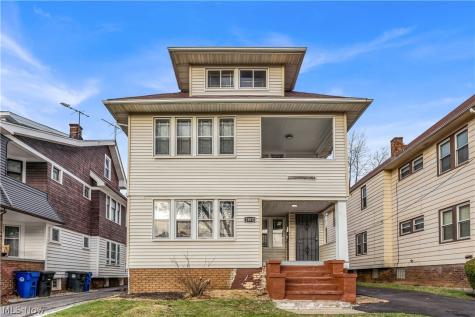 11913 Buckingham Avenue Cleveland OH 44120