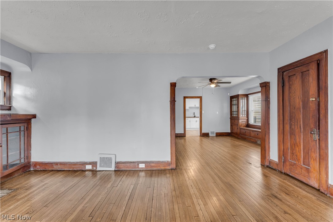 11913 Buckingham Avenue Cleveland OH 44120