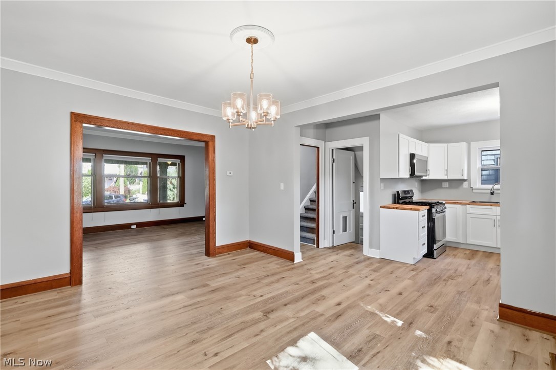 1539 Elbur Avenue Lakewood OH 44107
