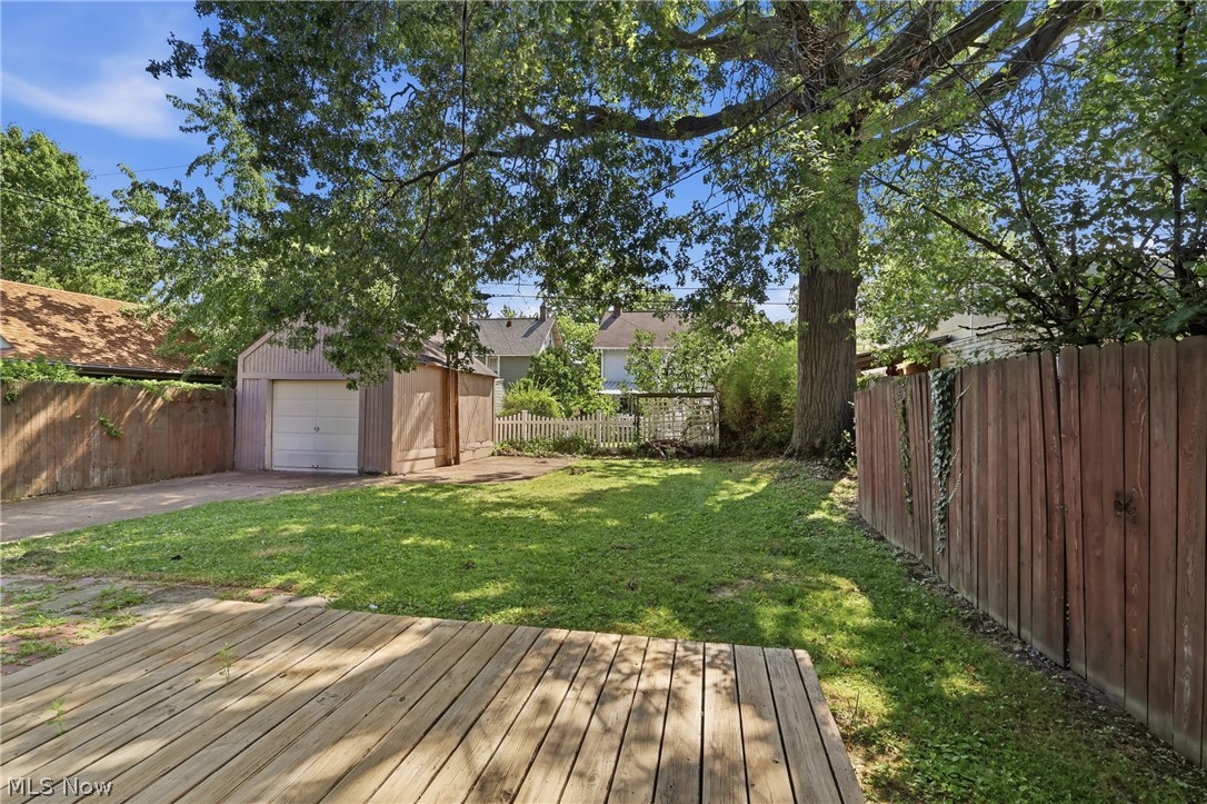 1539 Elbur Avenue Lakewood OH 44107