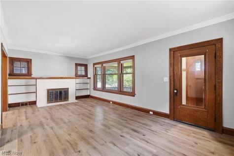 1539 Elbur Avenue Lakewood OH 44107