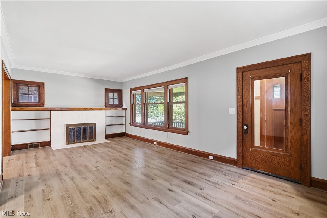 1539 Elbur Avenue Lakewood OH 44107