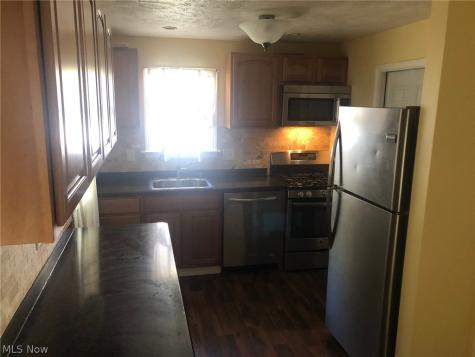 920 Mannering Road Eastlake OH 44095