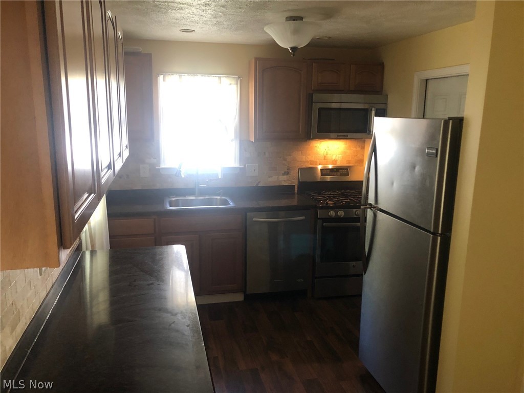 920 Mannering Road Eastlake OH 44095