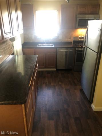 920 Mannering Road Eastlake OH 44095