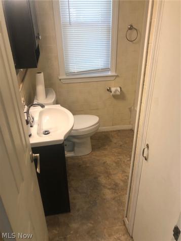 920 Mannering Road Eastlake OH 44095