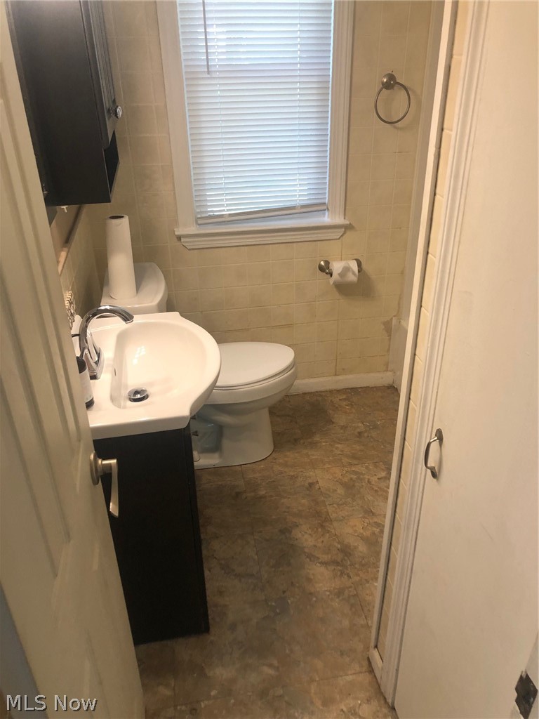 920 Mannering Road Eastlake OH 44095
