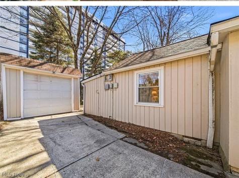 101 E 238th Street Cleveland OH 44123