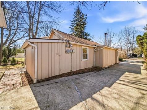 101 E 238th Street Cleveland OH 44123