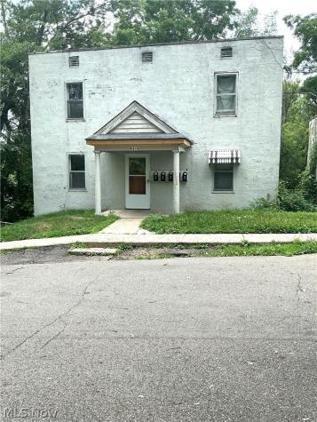 4315 Paige Avenue NW Canton OH 44709