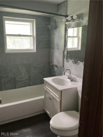4315 Paige Avenue NW Canton OH 44709