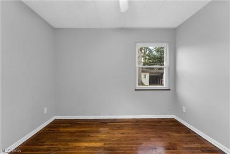 13514 Emery Avenue Cleveland OH 44135